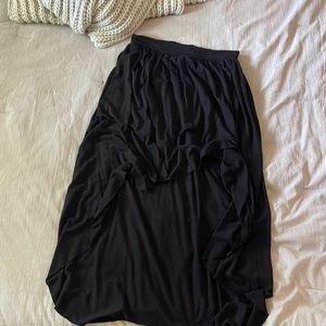 Black high low skirt!